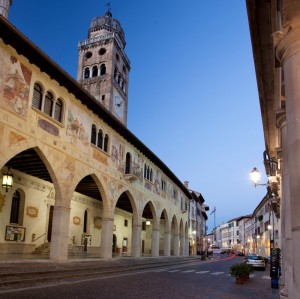 Conegliano Duomo notturno 1 